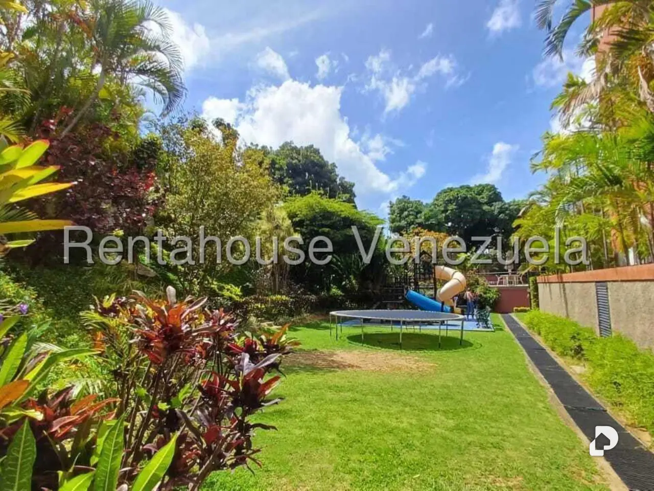 Apartment in La Florida, Caracas – 21