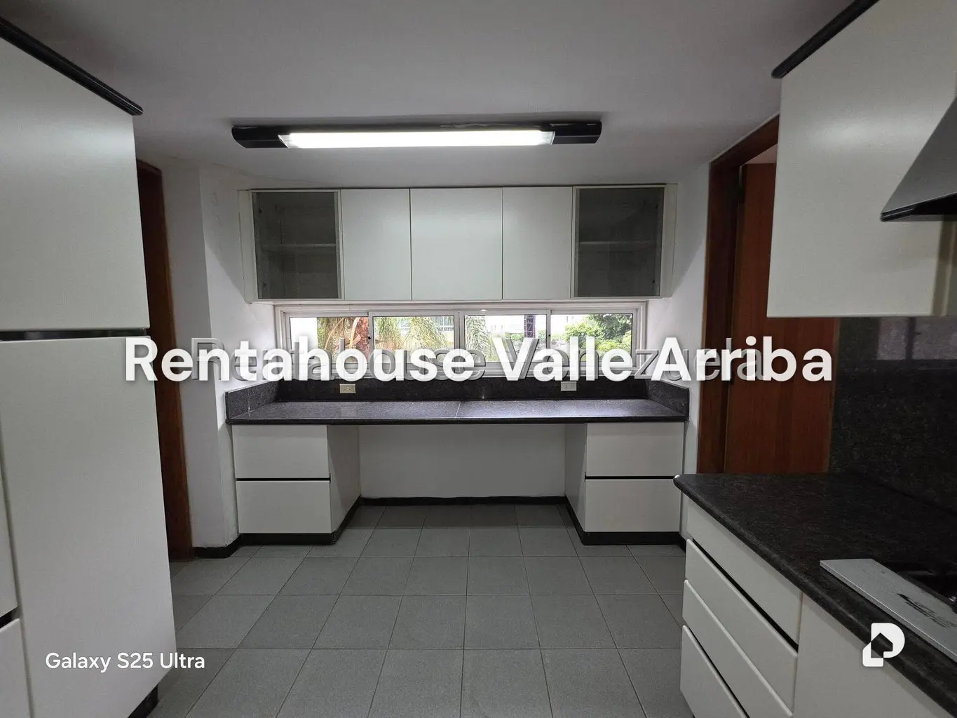 Apartamento en Las Mercedes, Caracas – 29