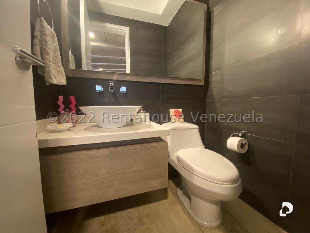 Casa en Santa Eduvigis, Caracas – 11