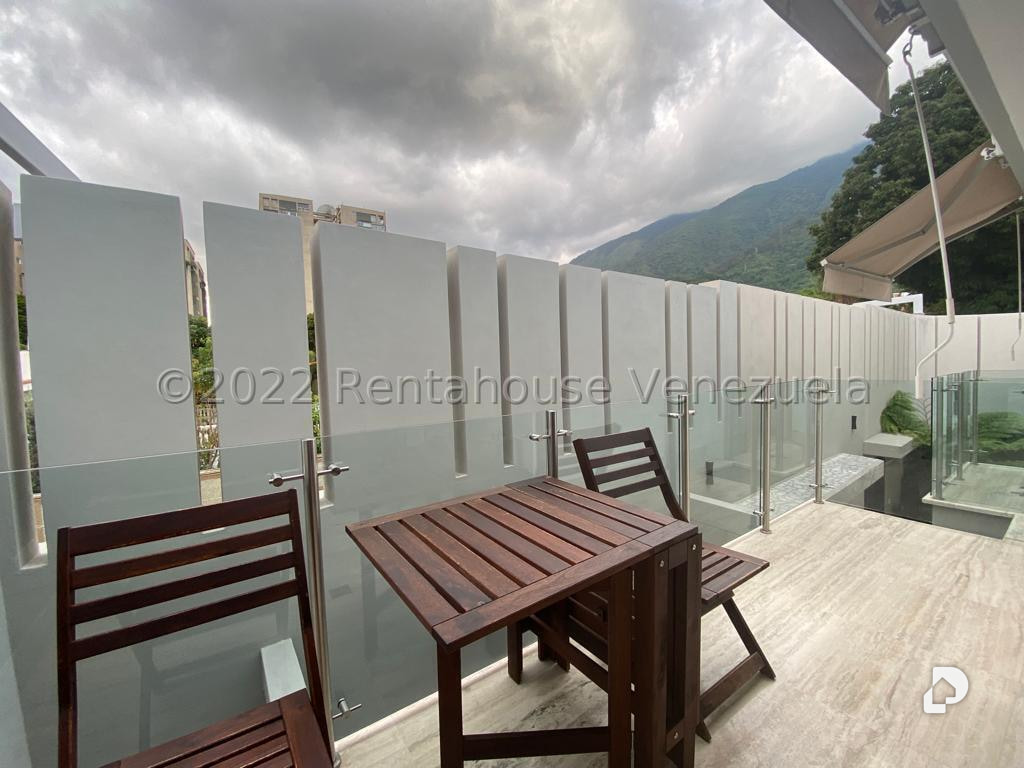 Casa en Santa Eduvigis, Caracas – 19
