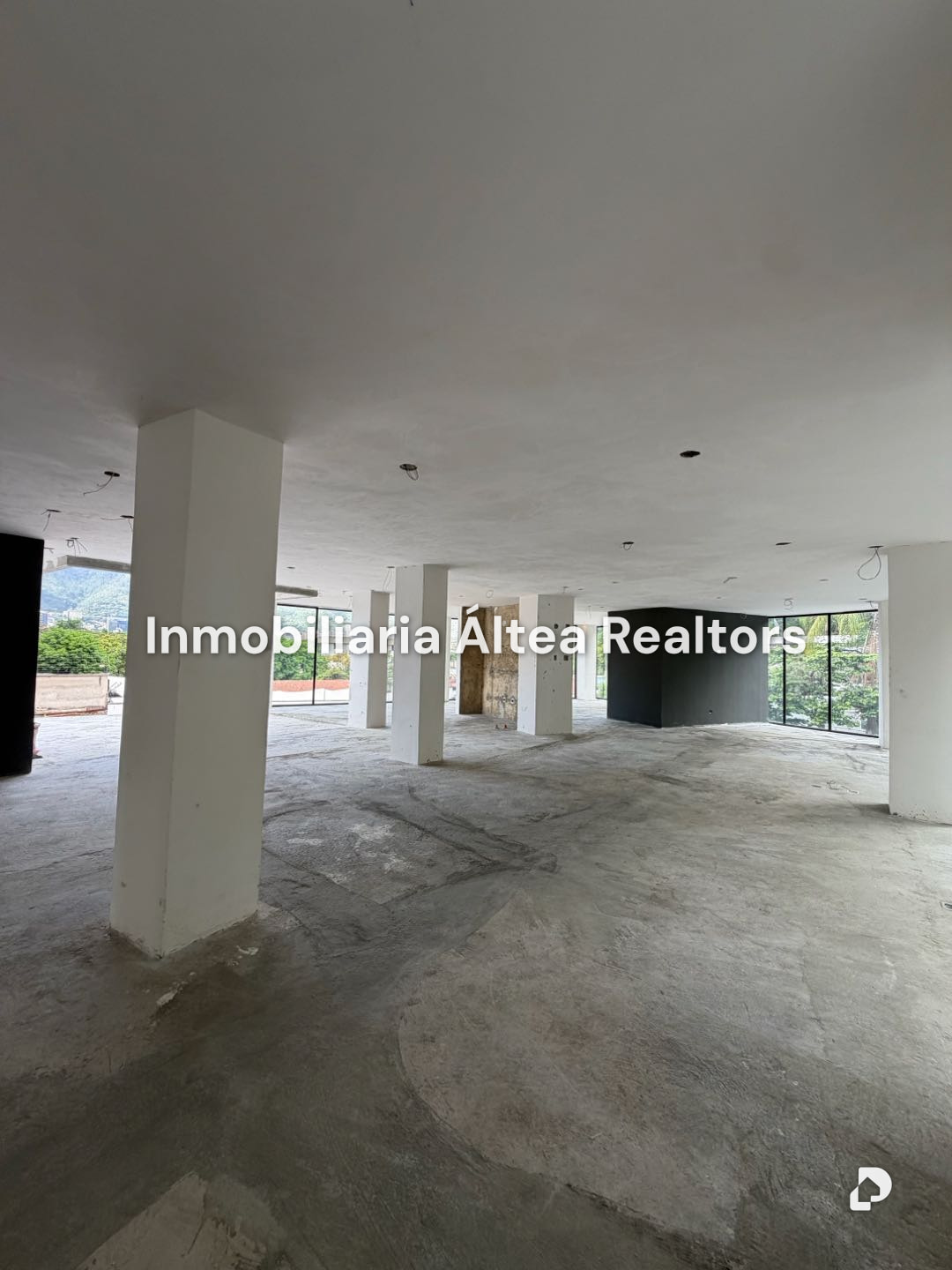 Local comercial en Chuao, Caracas – 8