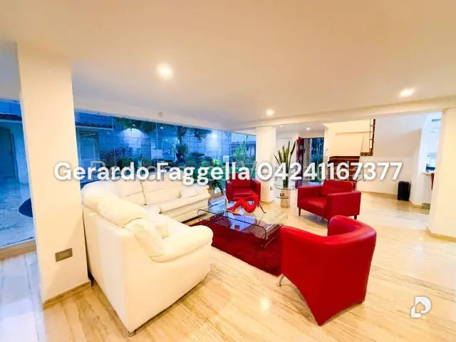 Casa en Santa Inés, Caracas – 11