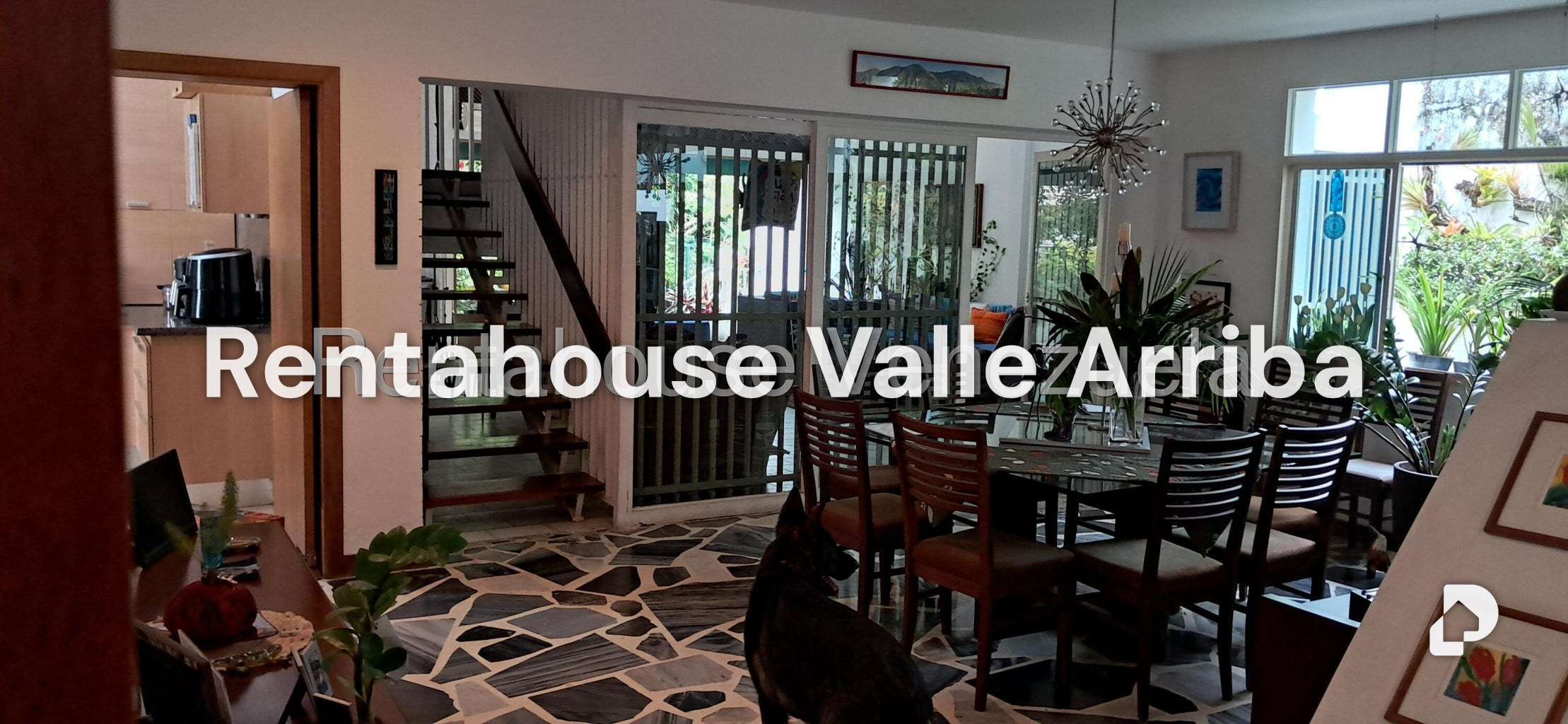 Casa en Altamira, Caracas – 30