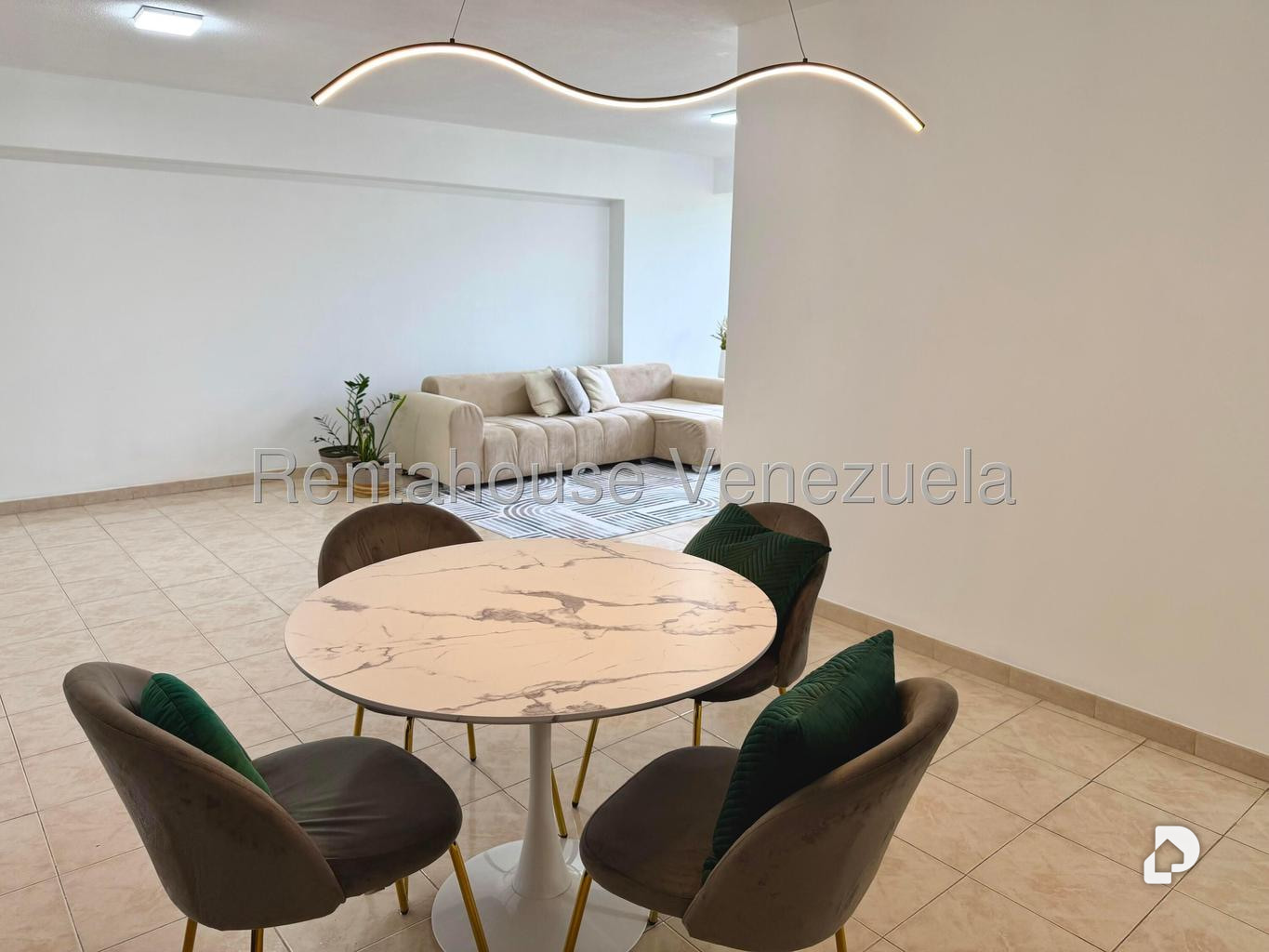 Apartamento en El Cigarral, Caracas – 3