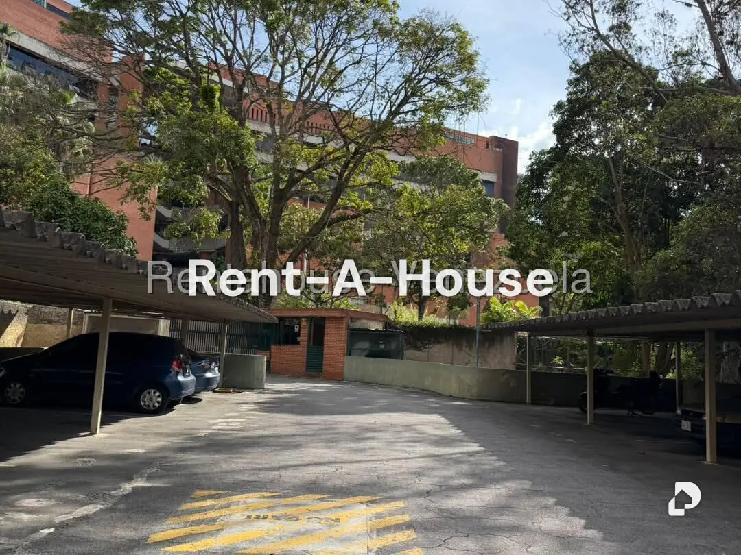 Apartamento en Los Naranjos (del Cafetal), Caracas – 16