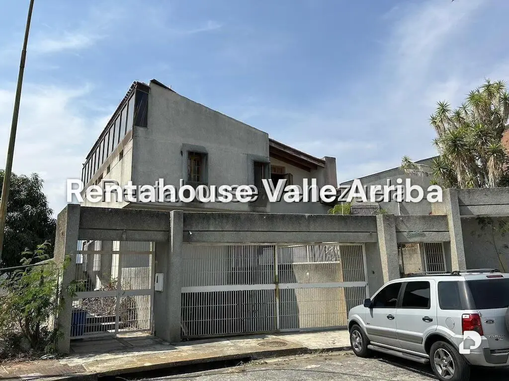 Casa en Santa Paula, Caracas – 3