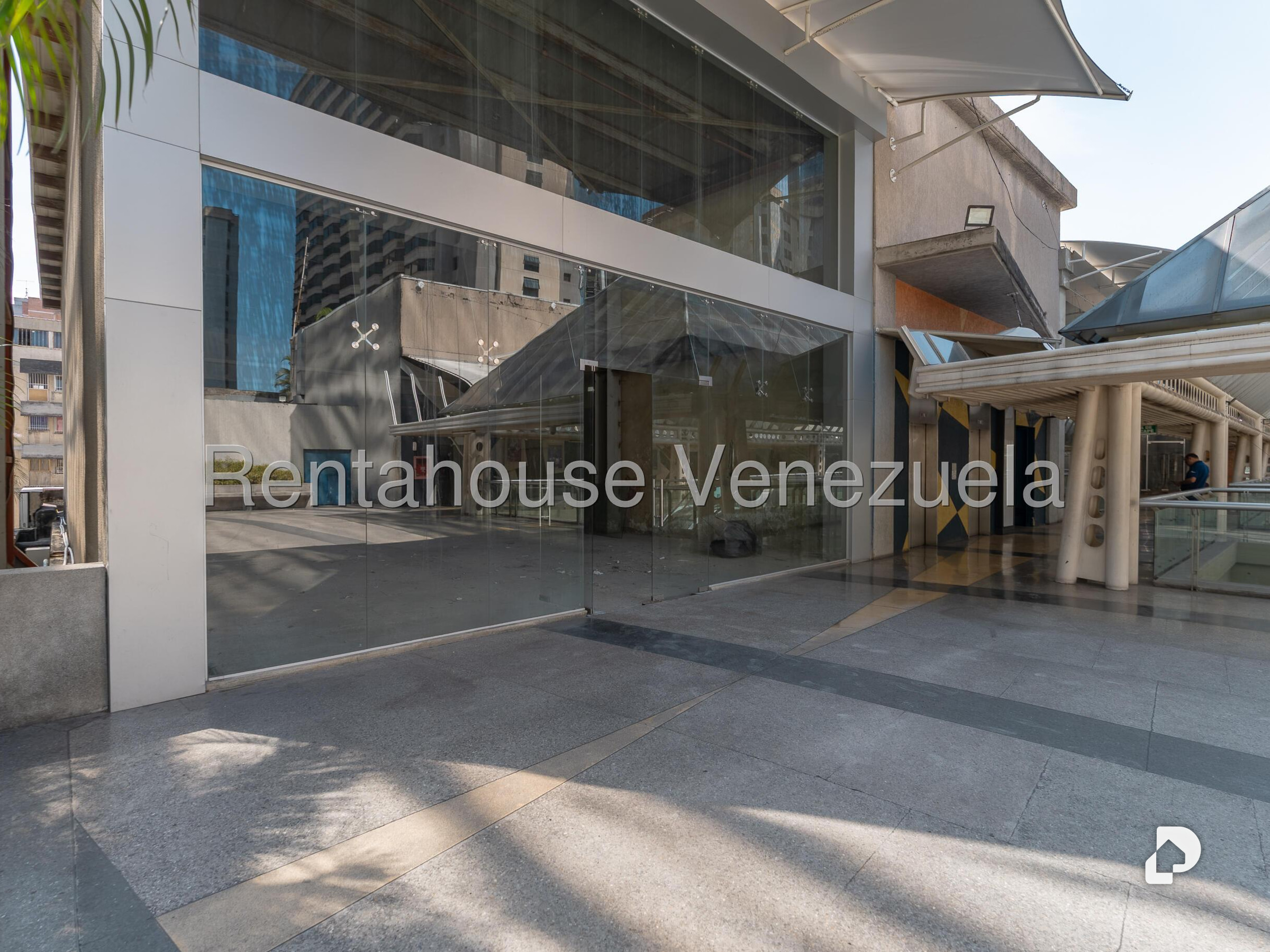 Local comercial en Sabana Grande, Caracas – 2
