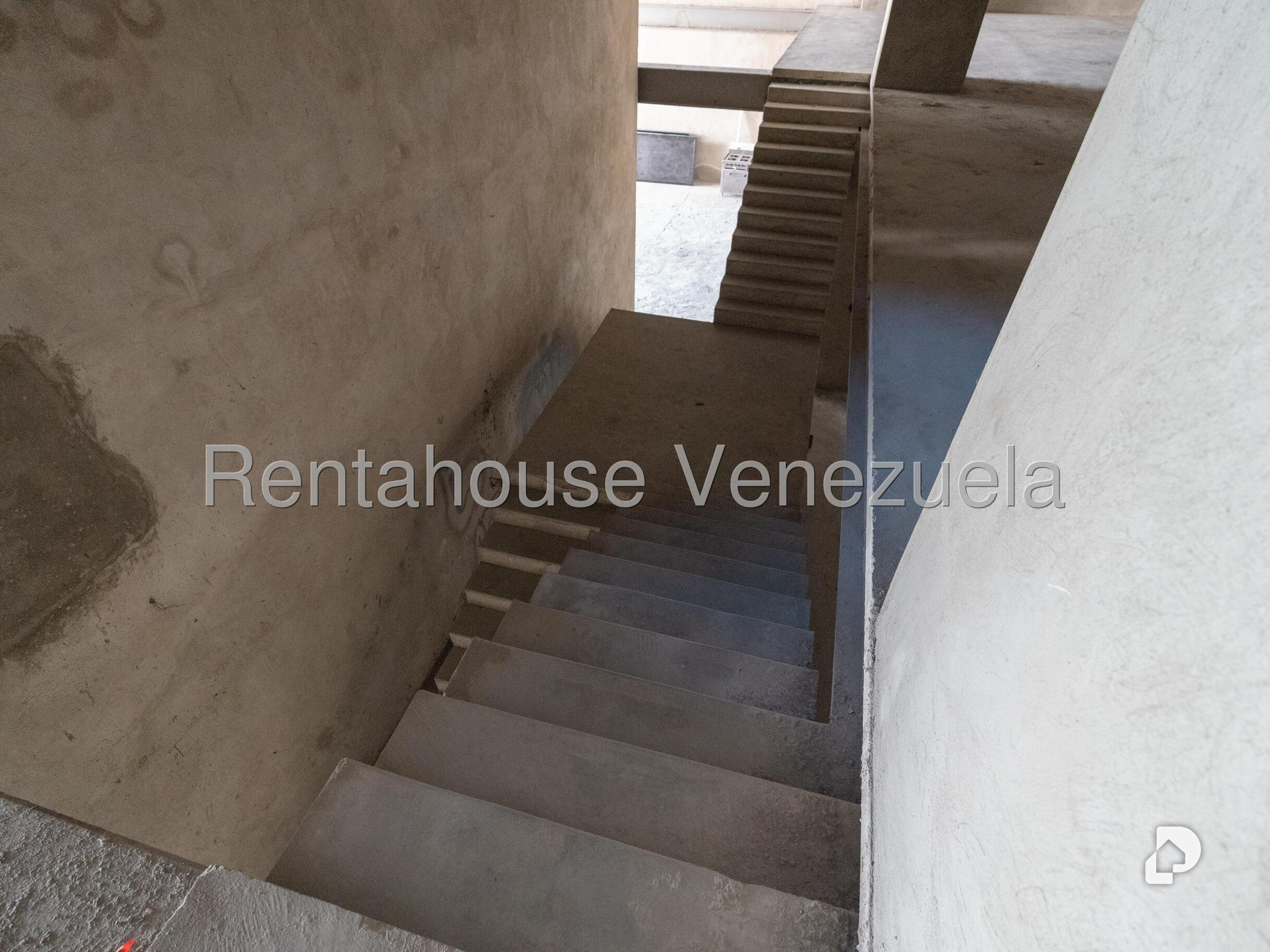 Local comercial en Sabana Grande, Caracas – 23