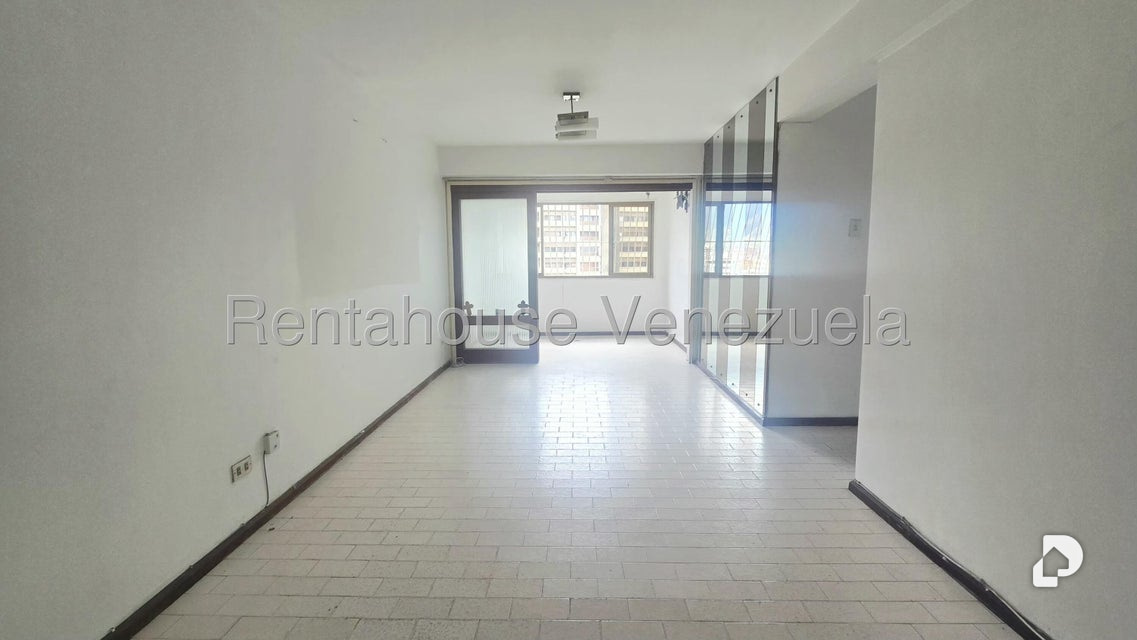 Apartamento en Los Palos Grandes, Caracas – 2