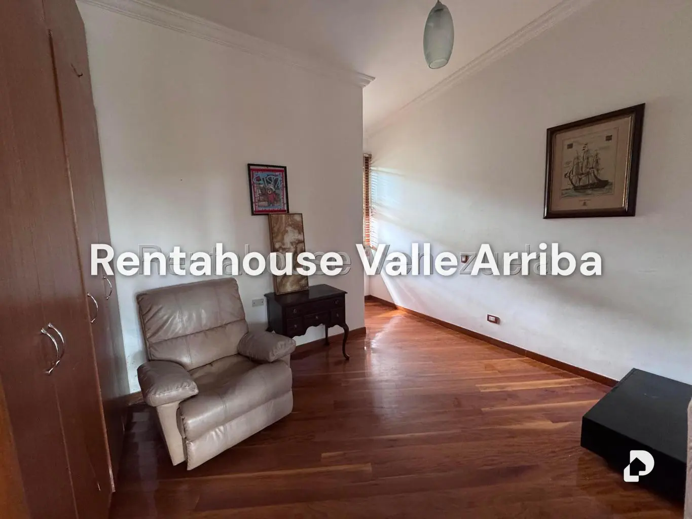 Casa en Oripoto, Caracas – 29