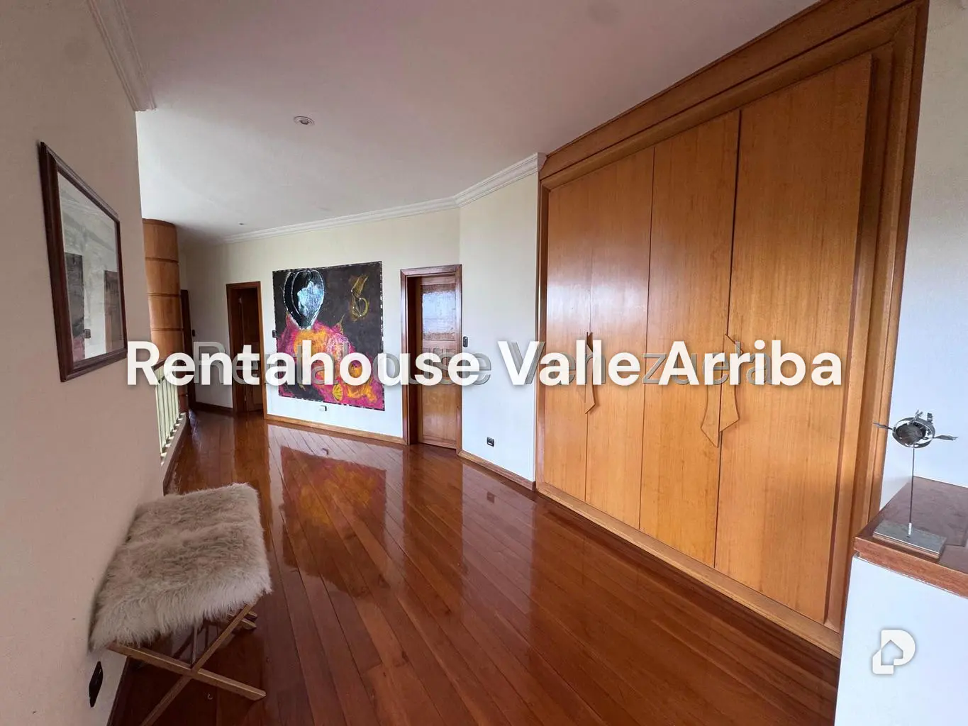 Casa en Oripoto, Caracas – 25
