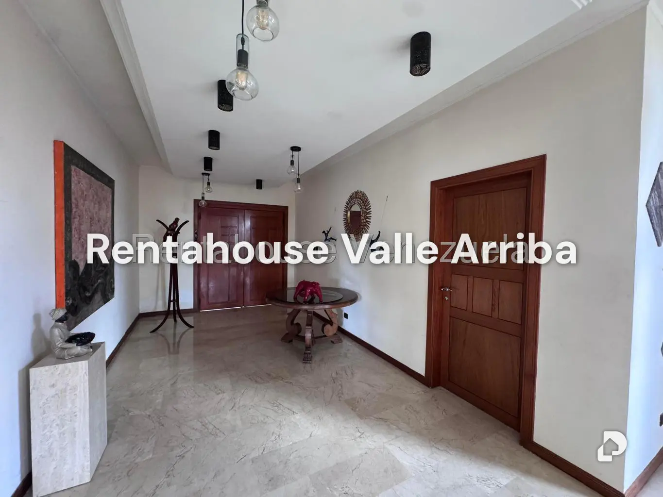 Casa en Oripoto, Caracas – 15