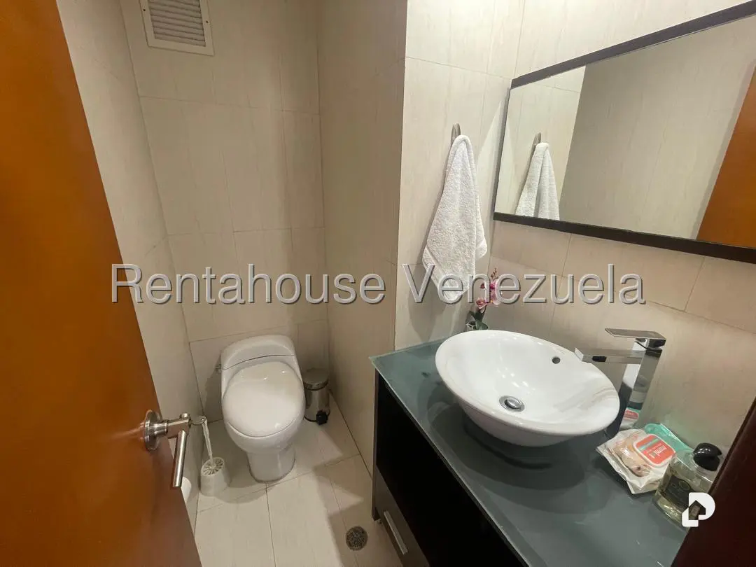 Apartment in Los Naranjos (del Cafetal), Caracas – 16