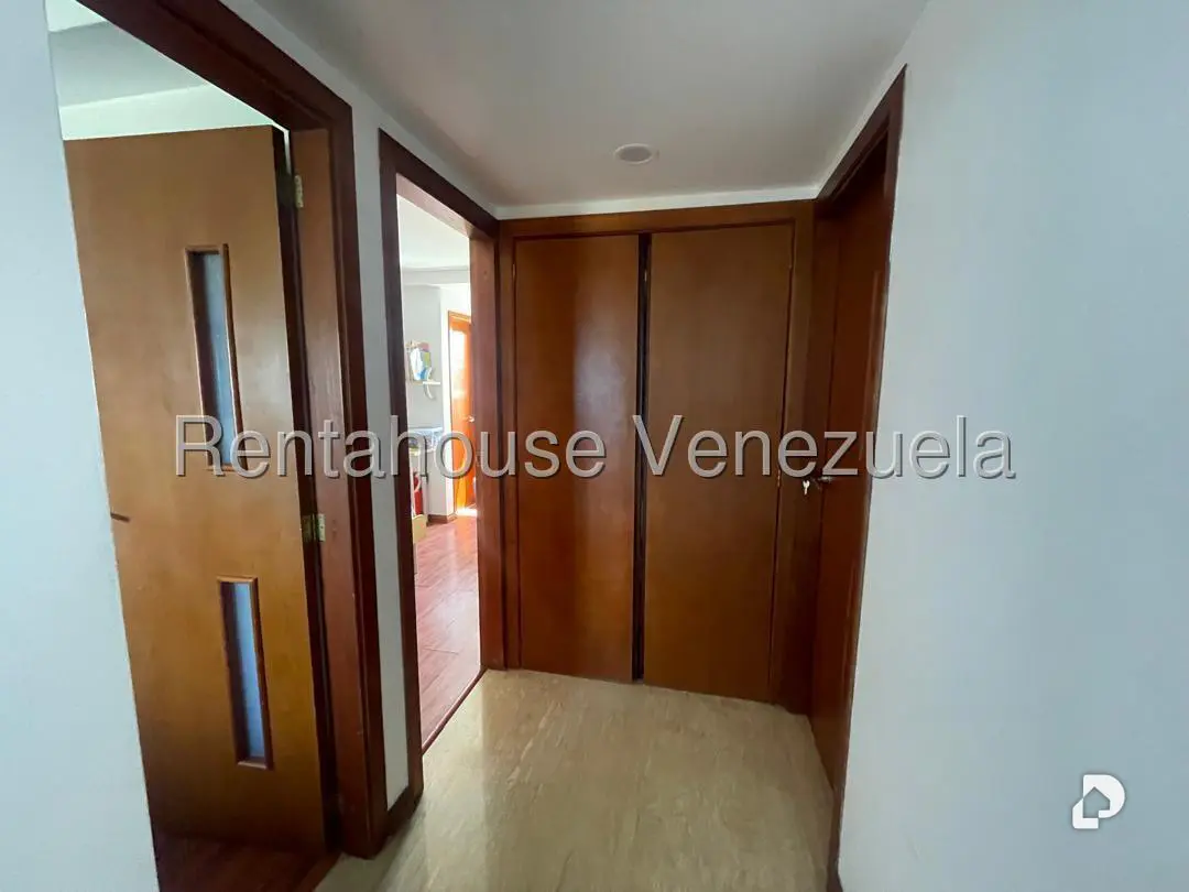 Apartment in Los Naranjos (del Cafetal), Caracas – 25