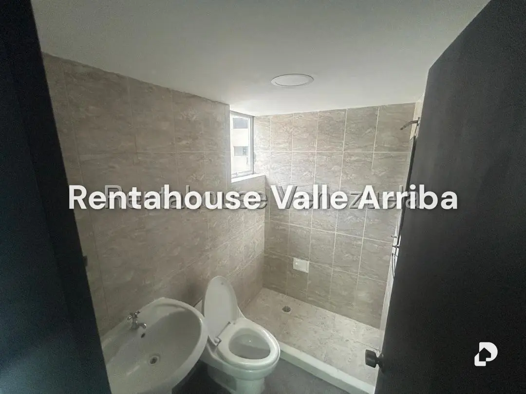 Local comercial en Las Mercedes, Caracas – 11