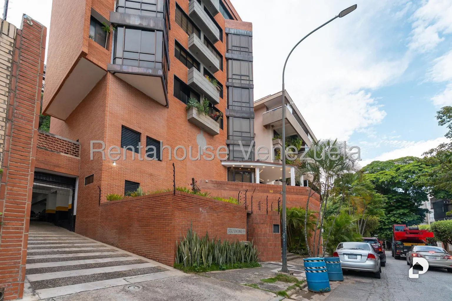Apartamento en Las Mercedes, Caracas – 3