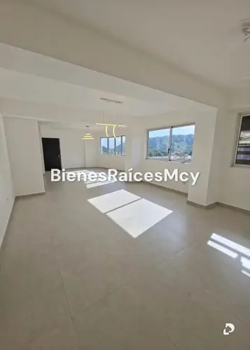 Apartamento en La Arboleda, Maracay – 9