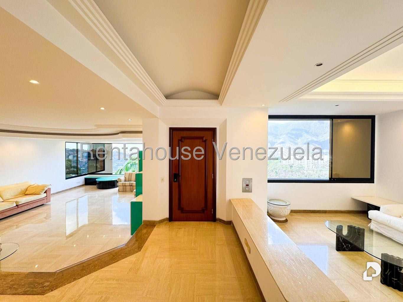 Apartamento en Lomas de San Román, Caracas