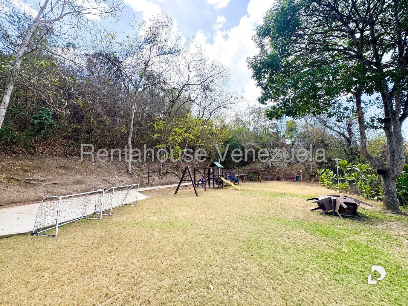 Apartamento en Lomas de San Román, Caracas