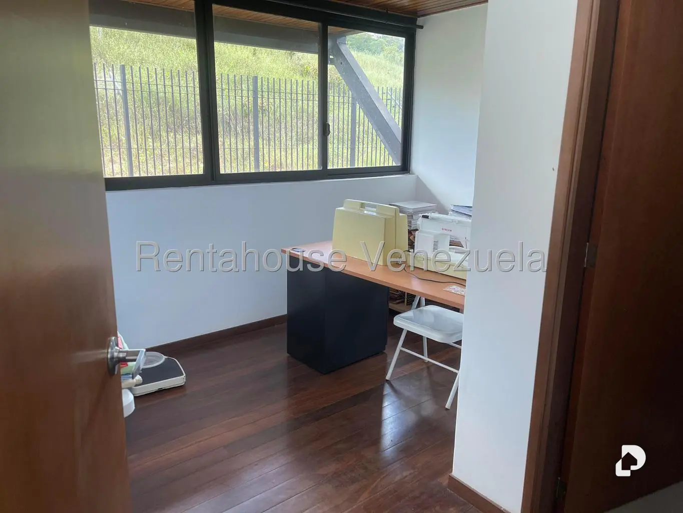 Casa en La Escondida, Caracas – 25