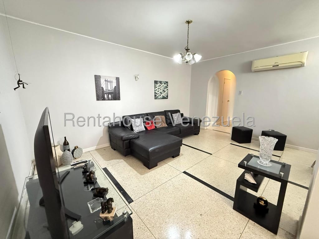 Apartamento en Los Palos Grandes, Caracas - 1