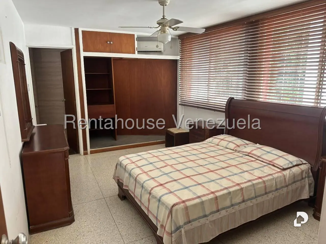 Casa en Alta Florida, Caracas – 28