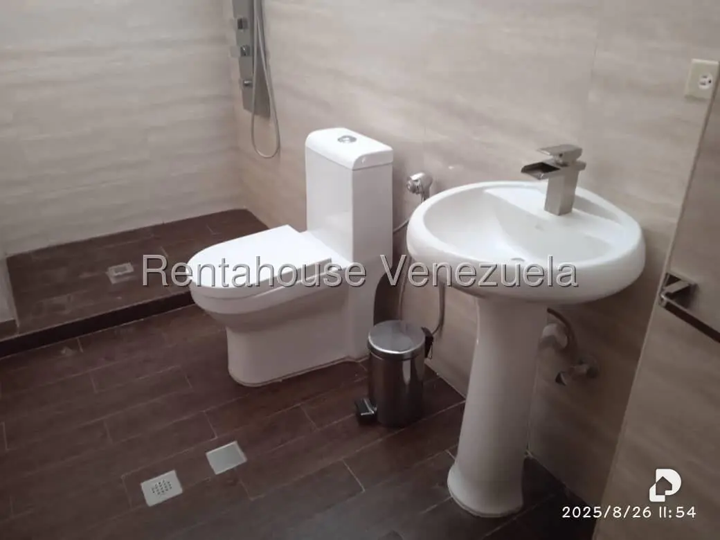 Casa en Alta Florida, Caracas – 27