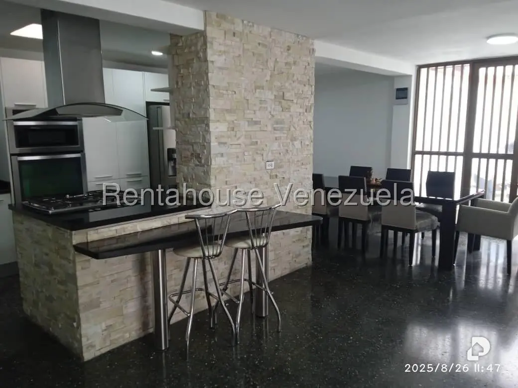 Casa en Alta Florida, Caracas – 12