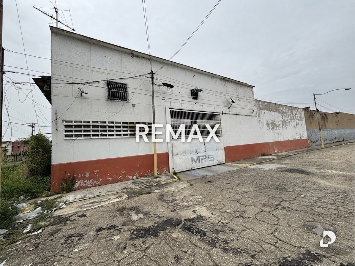 Warehouse in Urbanización San Miguel, Maracay – 1
