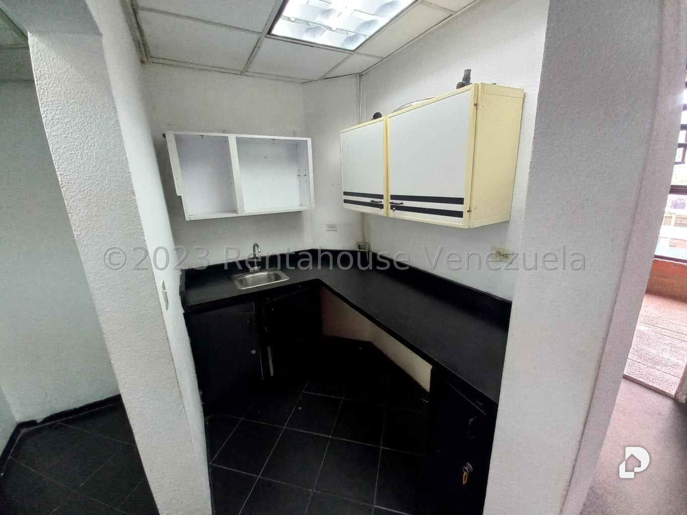 Oficina en Las Mercedes, Caracas – 25