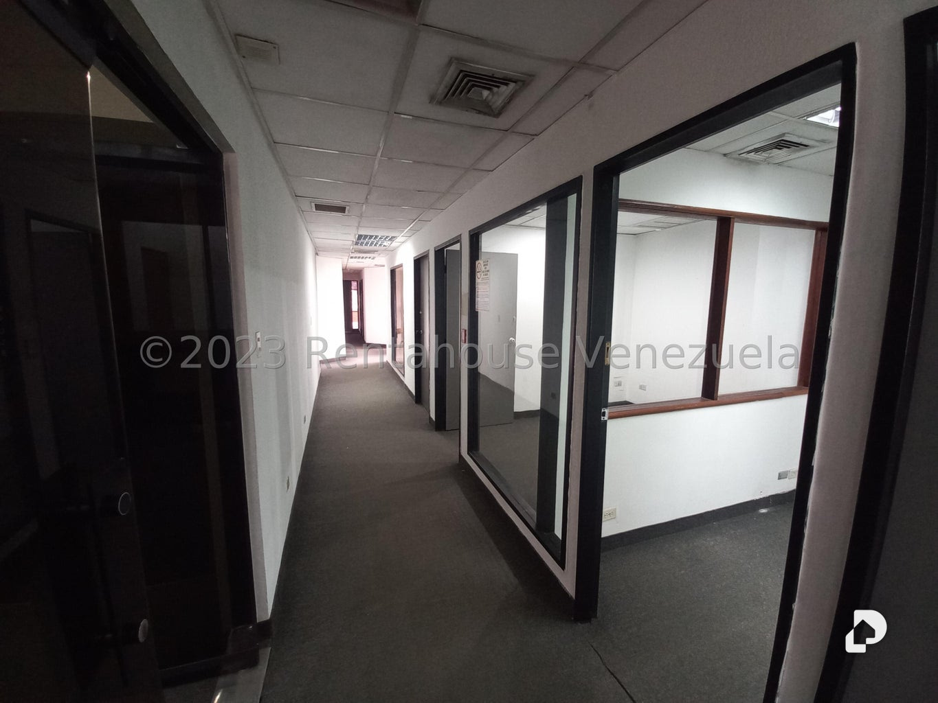 Oficina en Las Mercedes, Caracas – 5