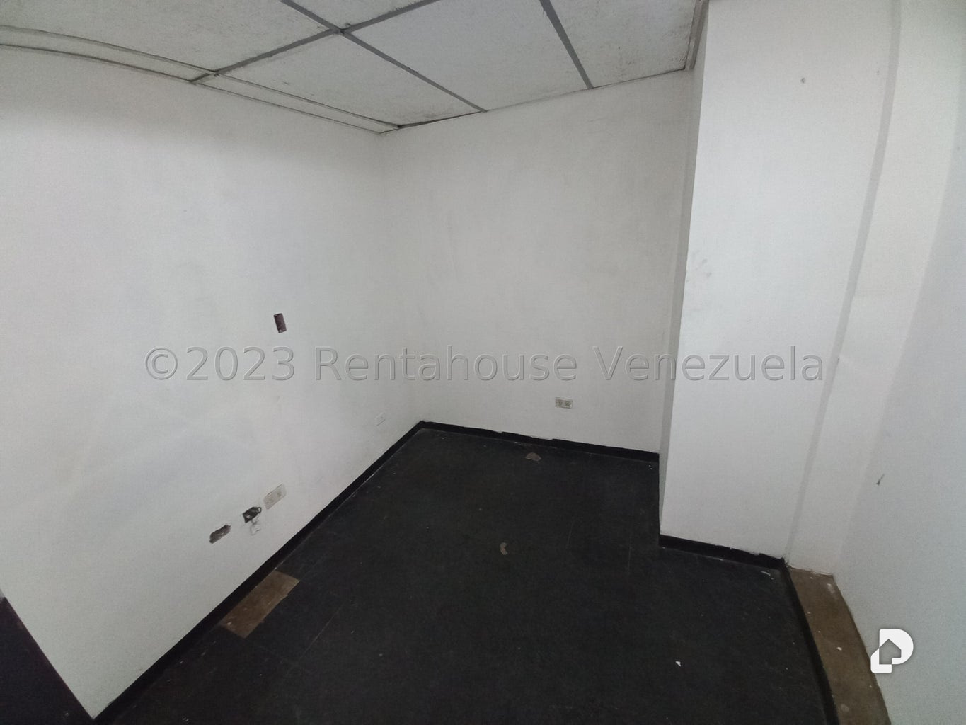 Oficina en Las Mercedes, Caracas – 21
