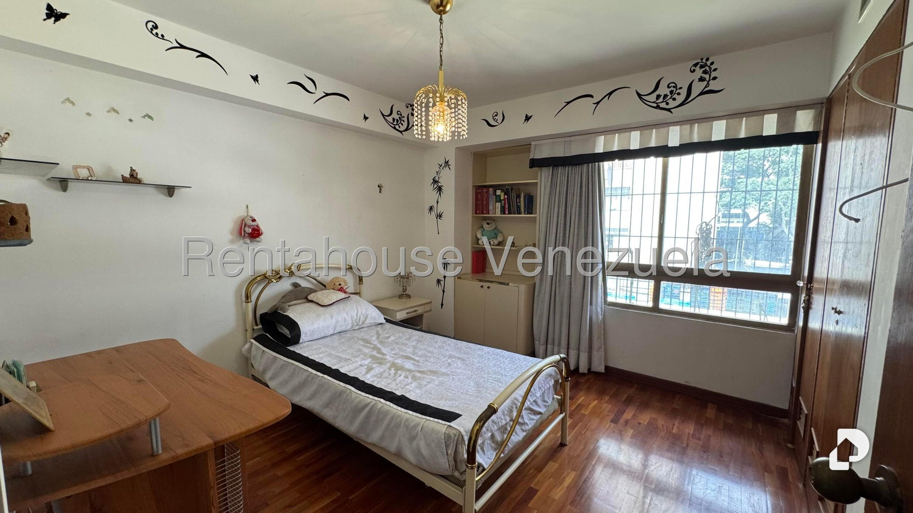 Apartamento en La Florida, Caracas – 24