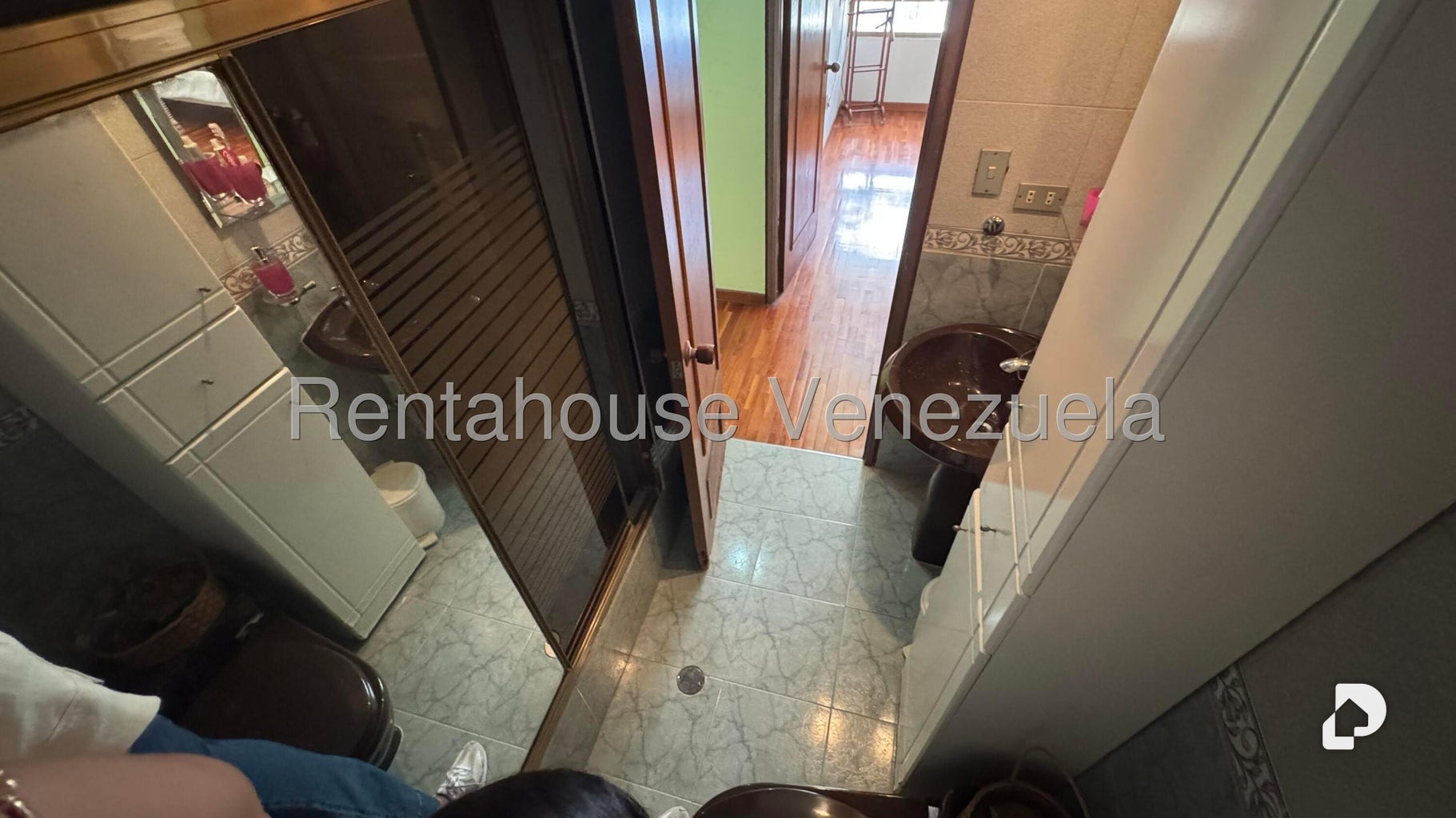 Apartamento en La Florida, Caracas – 23