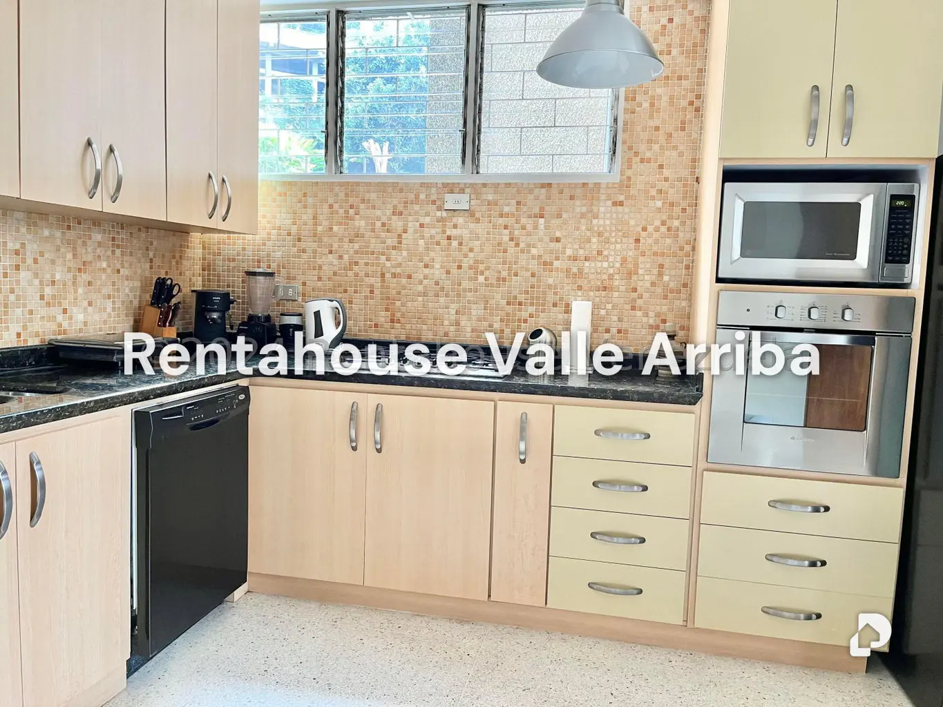 Apartamento en Las Mercedes, Caracas – 25