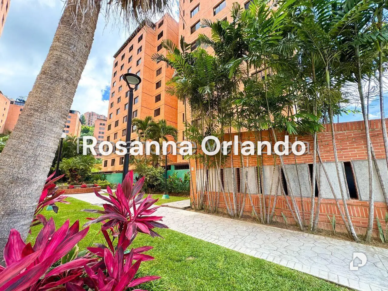 Apartment in Colinas de La Tahona, Caracas – 1