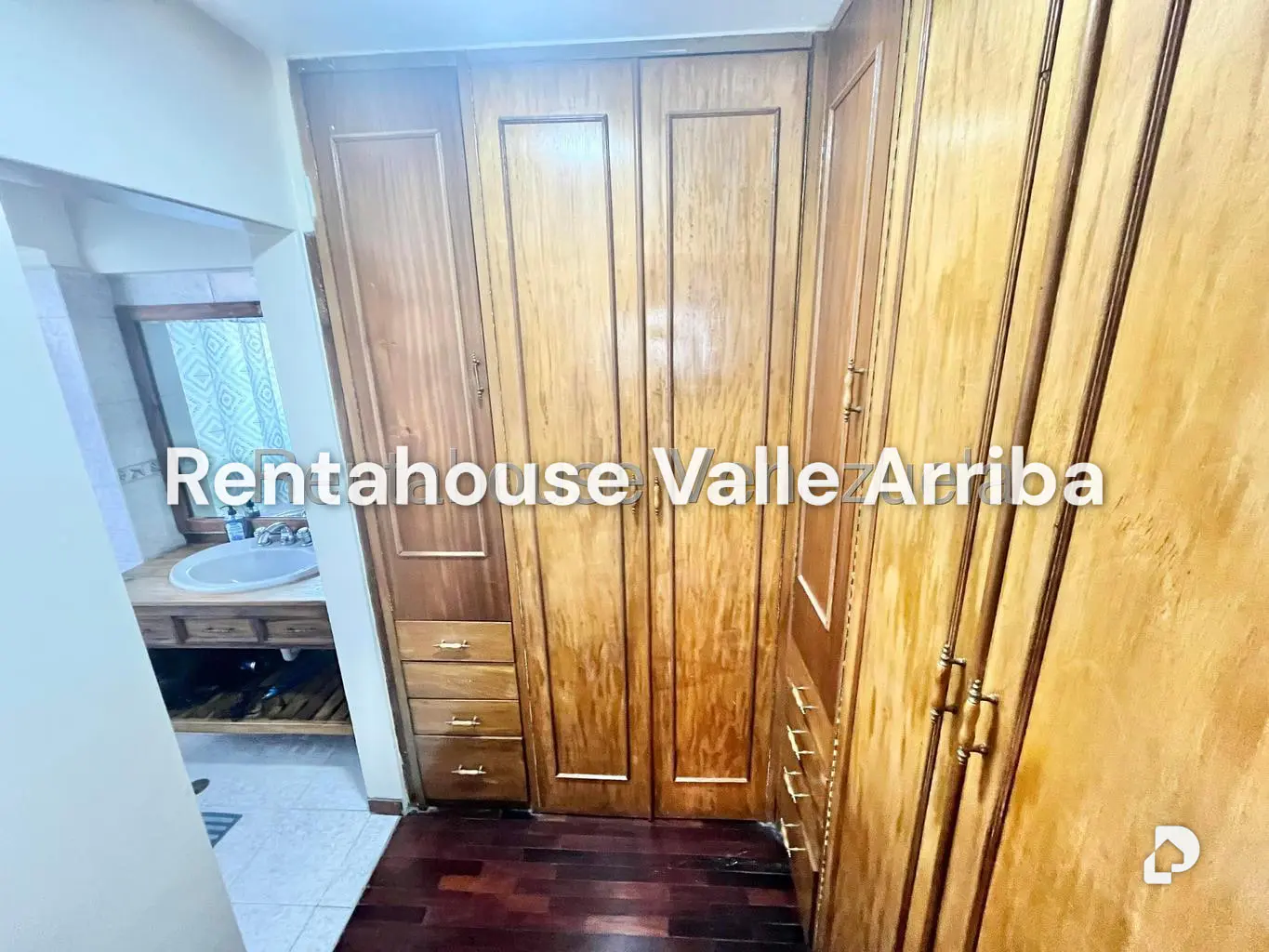 Apartamento en La Florida, Caracas – 22
