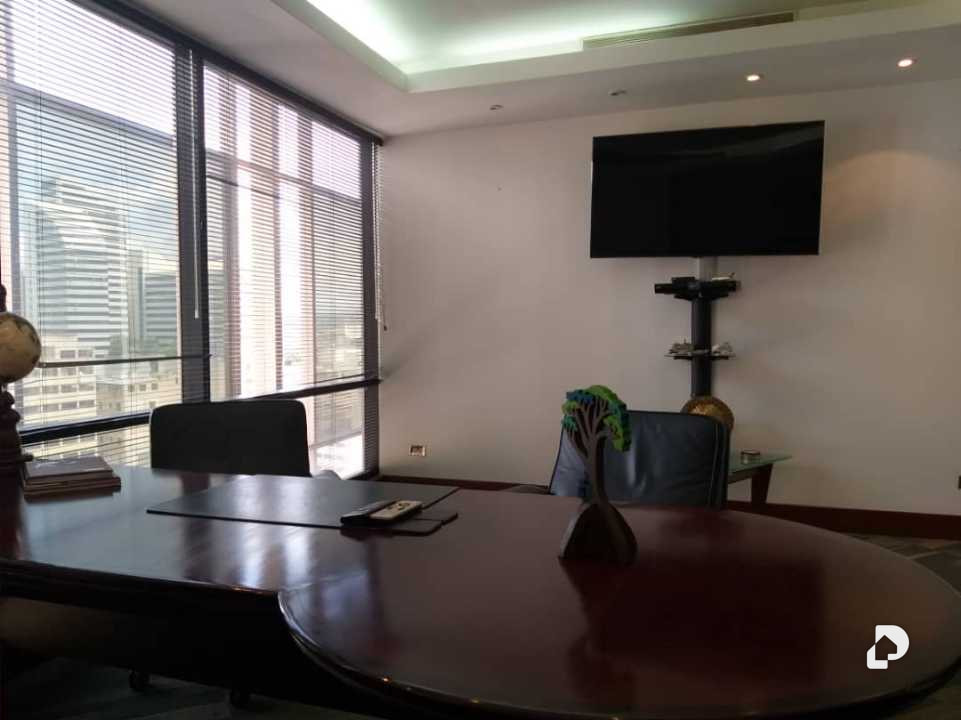 Oficina en La Castellana, Caracas – 12