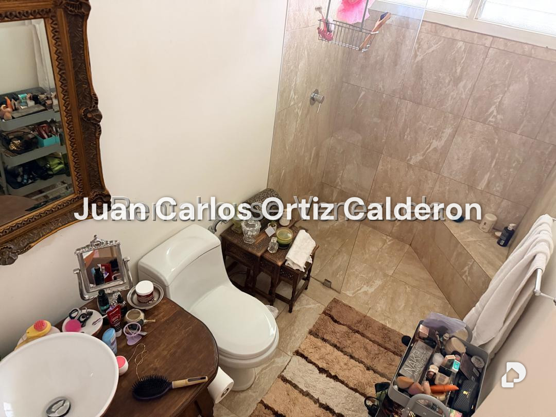 Casa en El Hatillo, Caracas – 23