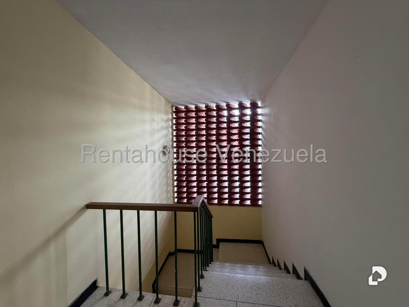 Casa en La Trinidad, Caracas – 9