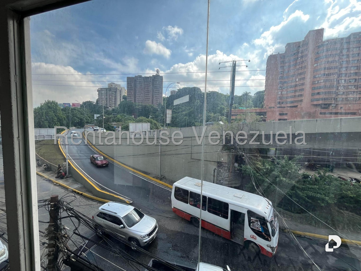Local comercial en Santa Fe Norte, Caracas – 15
