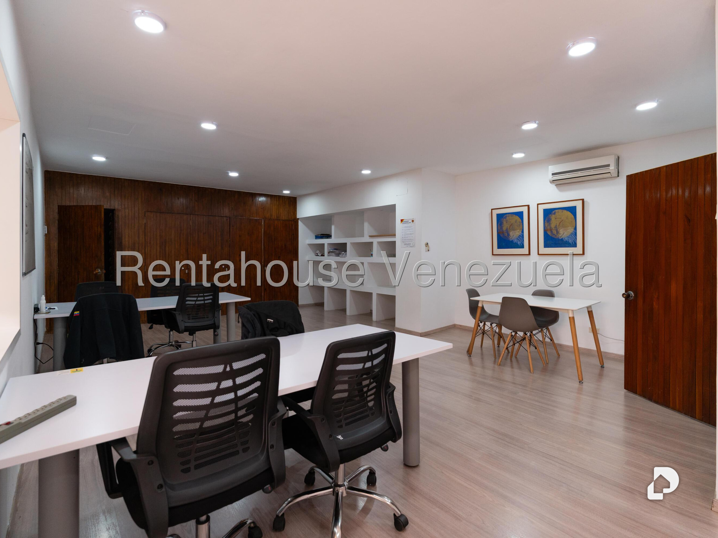 Oficina en Altamira, Caracas – 26