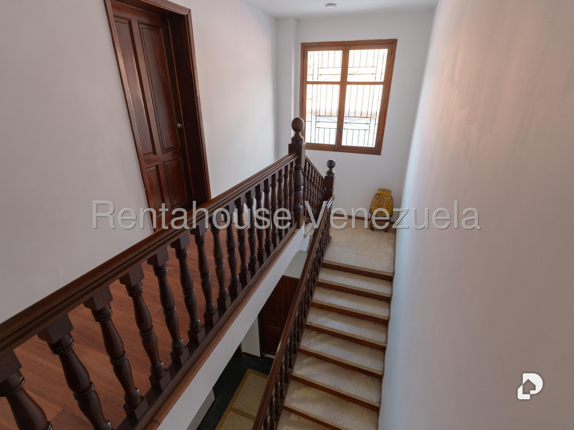 Oficina en Altamira, Caracas – 29