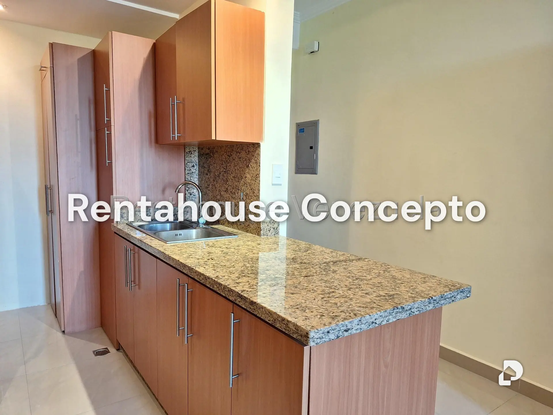 Apartment in Las Chimeneas, Valencia – 2