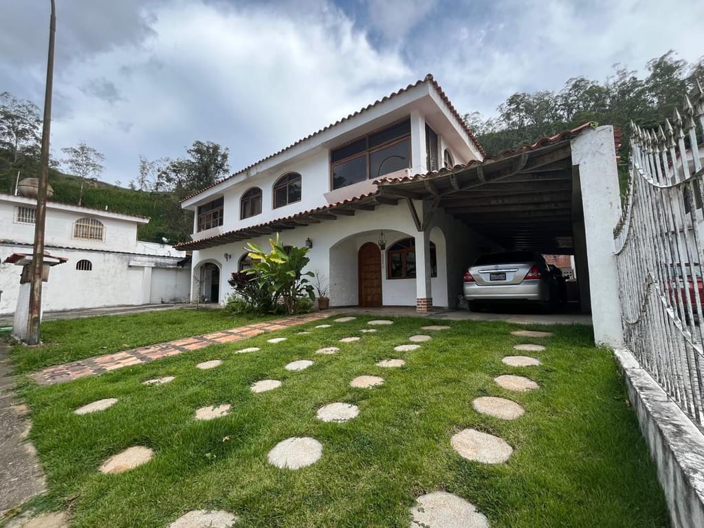 Casa en Colinas de Carrizal, Altos Mirandinos - 1