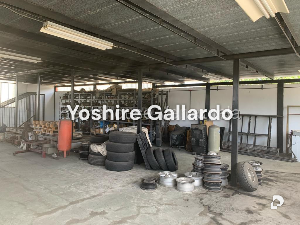 Local comercial en Prado de María, Caracas – 14