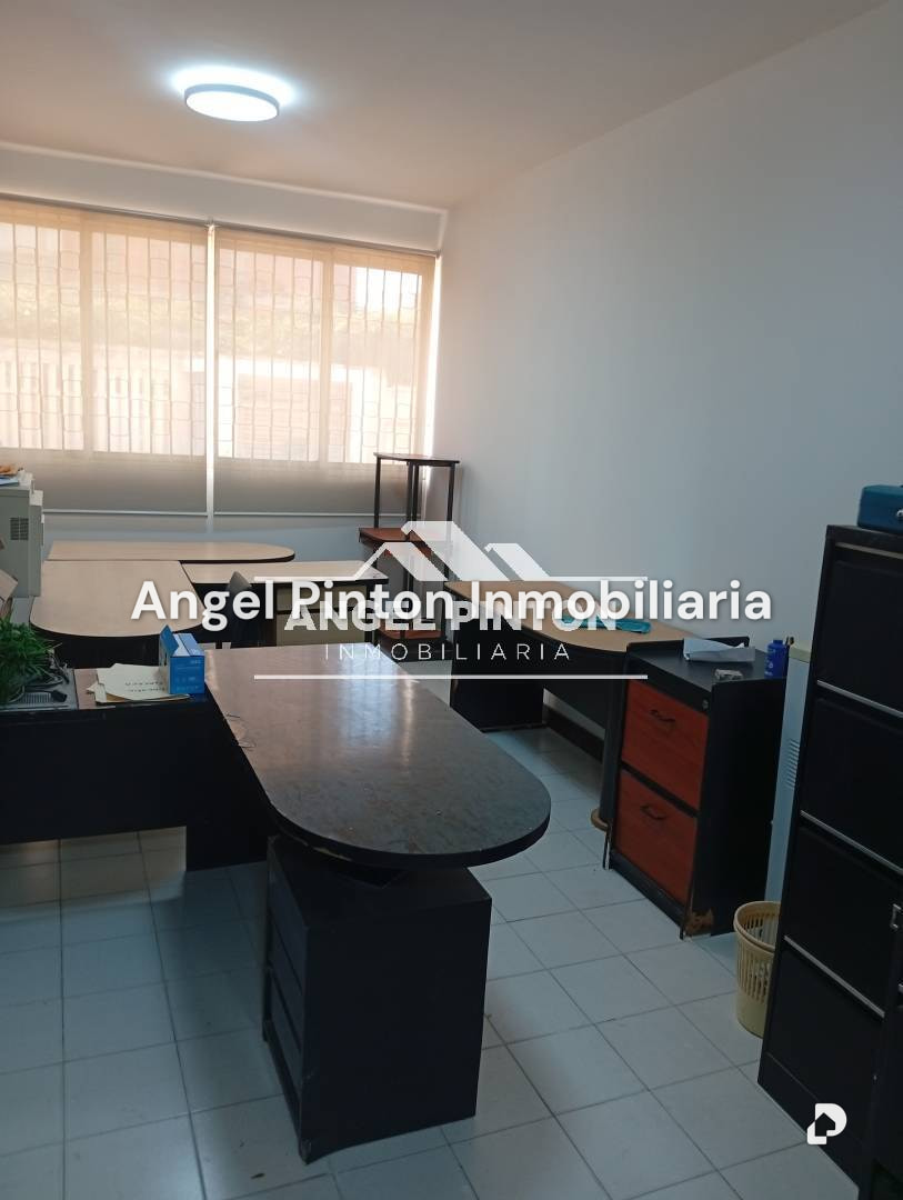 Oficina en Santa Rita, Maracaibo – 2