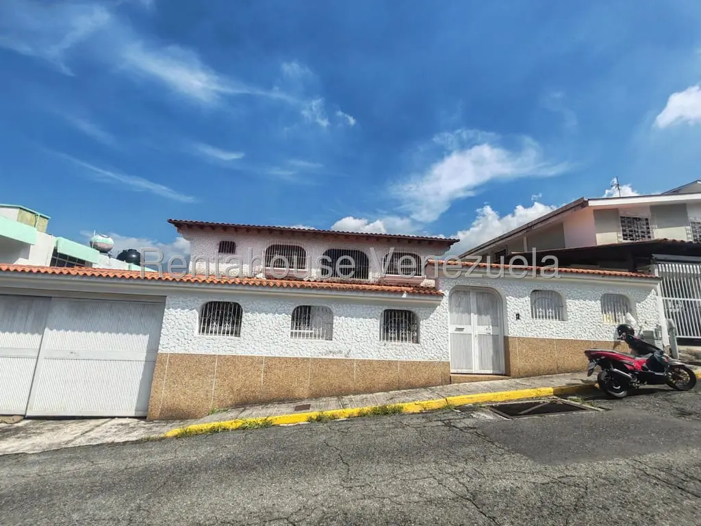 Casa en El Marqués, Caracas - 1