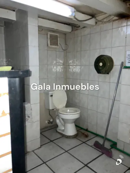 Commercial space in Prados del Este, Caracas – 12