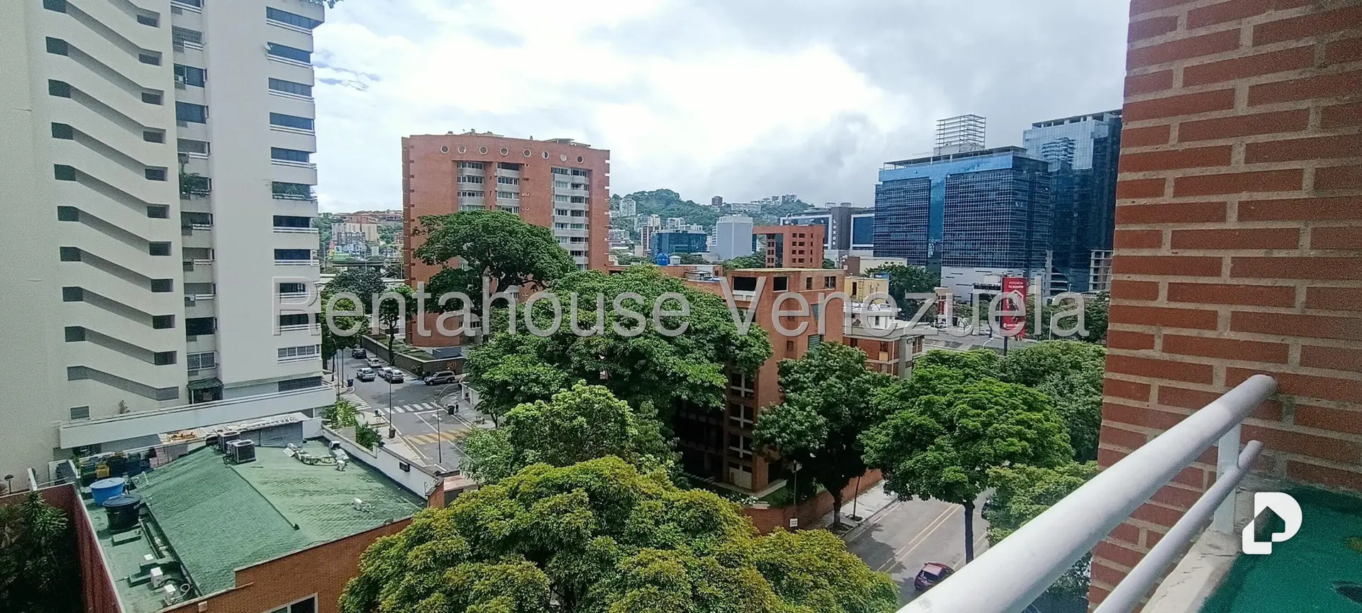 Apartamento en El Rosal, Caracas – 13